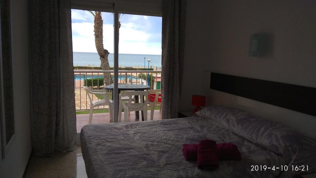 Apartamento Primera Linea De Mar Dénia Eksteriør billede